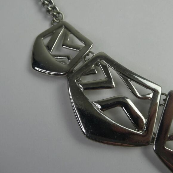 Silver Tone Wide Bib Statement Chain Link Necklace Chevron Triangle Career Chic - Picture 2 of 8